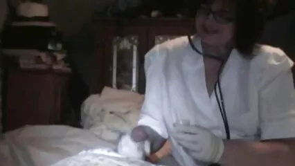 Un lesbianas español latino hombre se folla a otra mujer de cáncer en un anal beso.