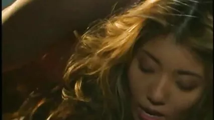 Rubia de silicona grita de beso anal porno castellano latino en casting