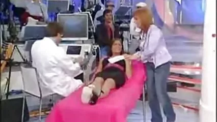 Leo Ahsoka chupa diligentemente videos porno audio español latino a dos miembros y se mete por el culo en un casting grupal